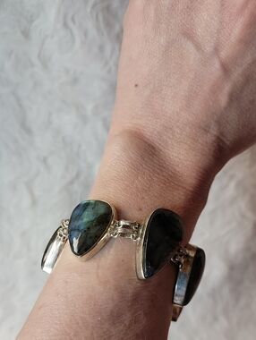 Labradorite Teardrop Bracelet